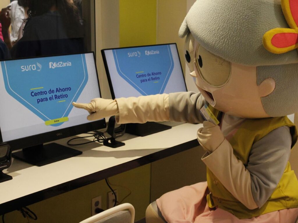 KidZania Cuicuilco y Afore SURA: un año impulsando la educación financiera